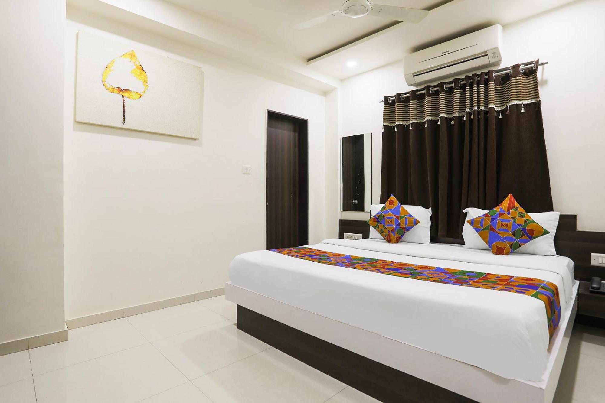 Fabhotel Sk Rajkot Extérieur photo