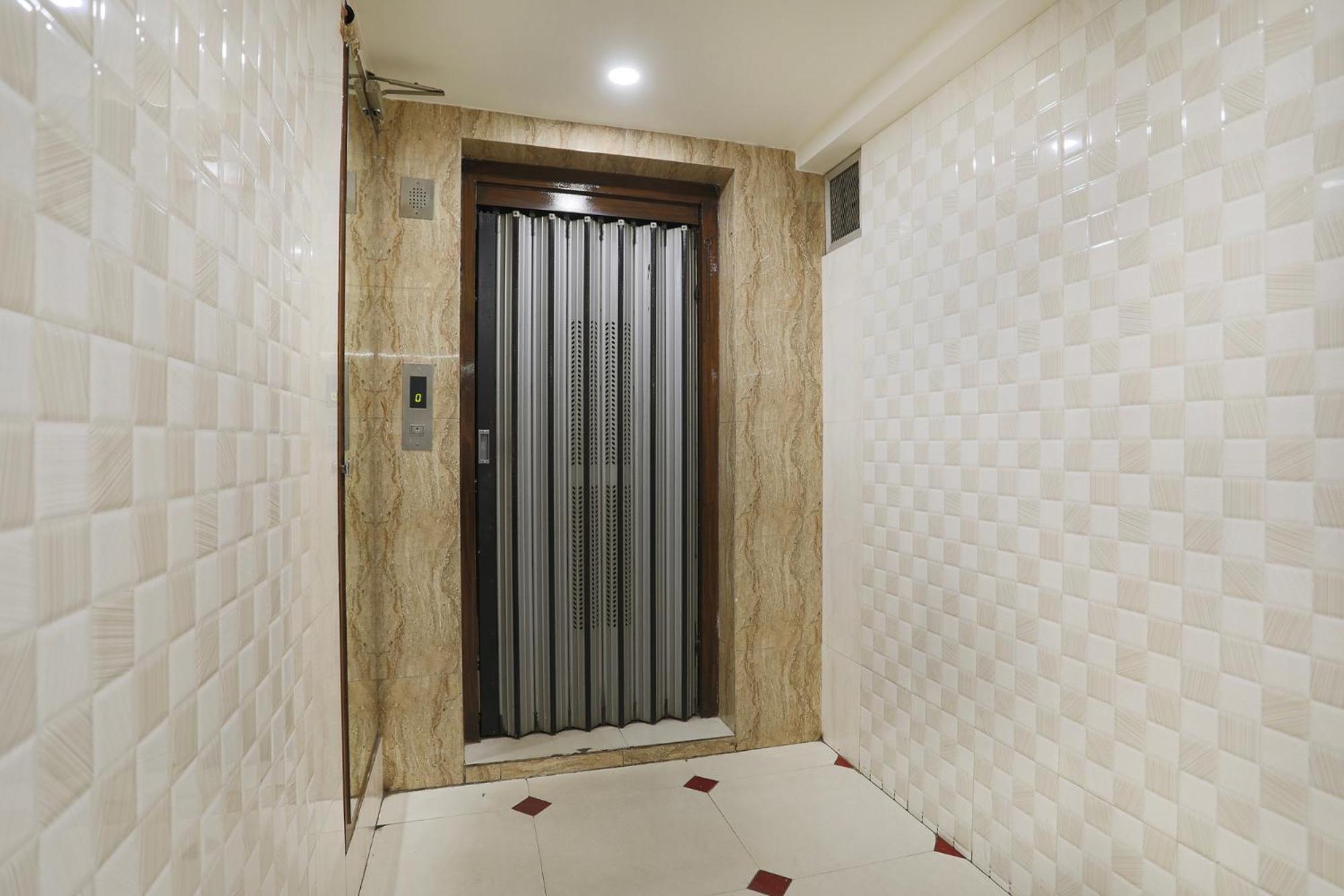 Fabhotel Sk Rajkot Extérieur photo