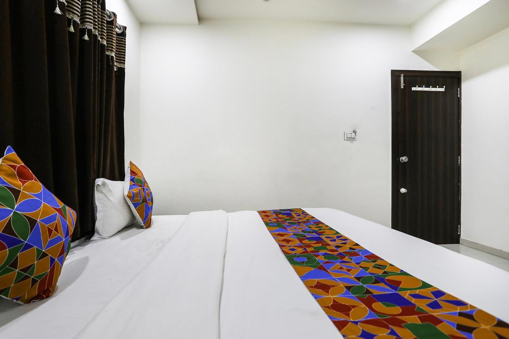 Fabhotel Sk Rajkot Extérieur photo
