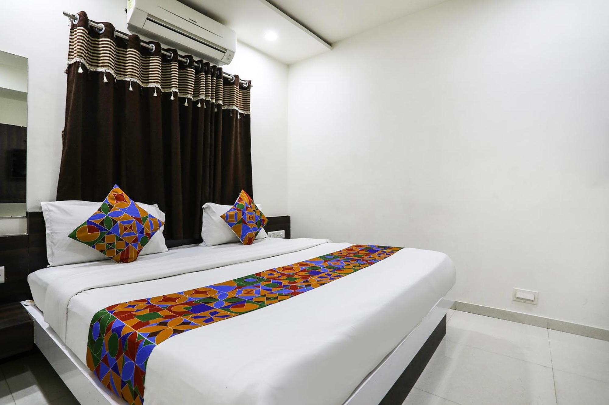 Fabhotel Sk Rajkot Extérieur photo